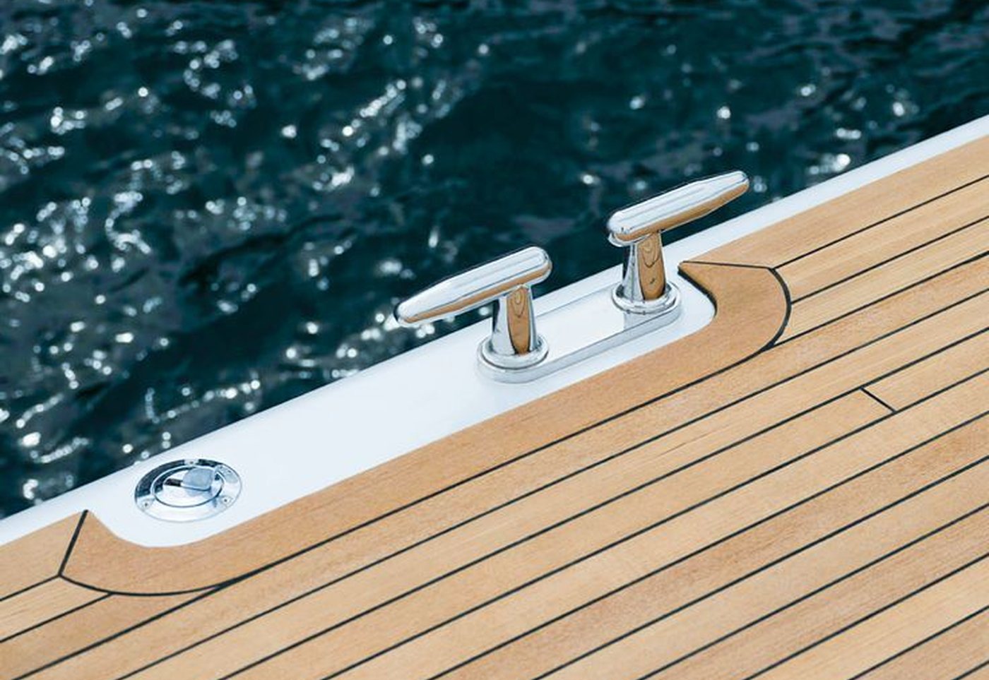 Teak deck, cleats and salt water — the desalination wash at DSTNCT WERKS